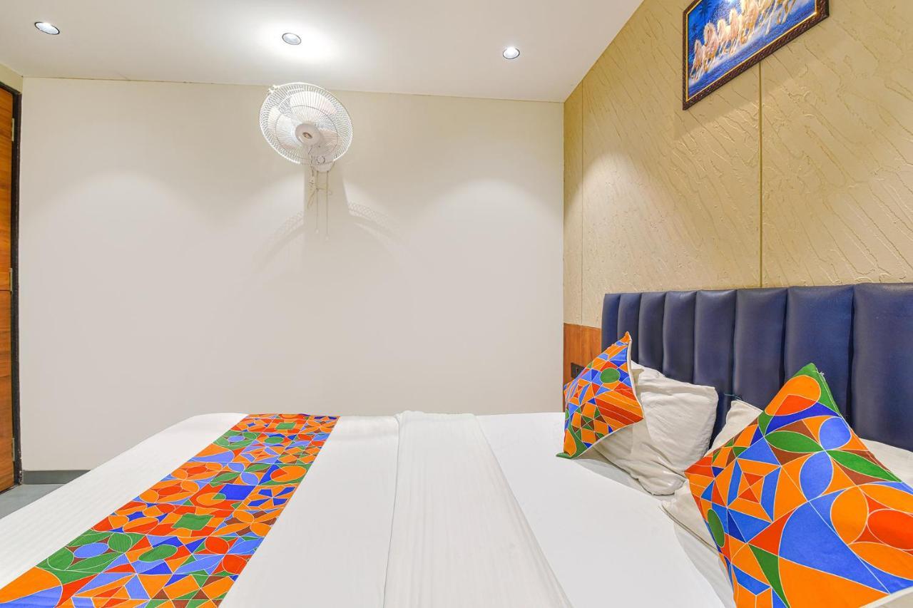 Fabhotel Udhna Inn, Near Udhna Junction 苏拉特 外观 照片