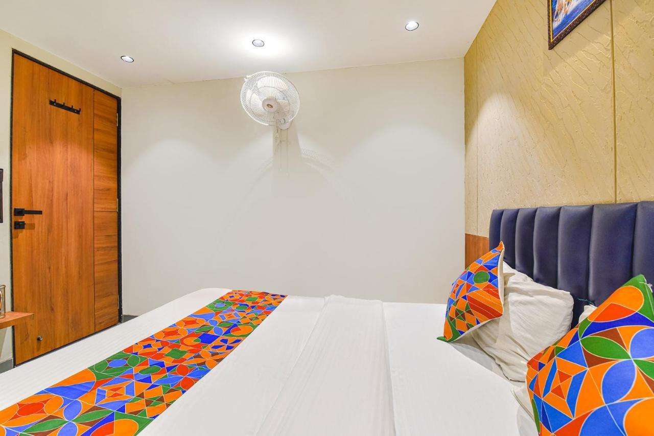 Fabhotel Udhna Inn, Near Udhna Junction 苏拉特 外观 照片