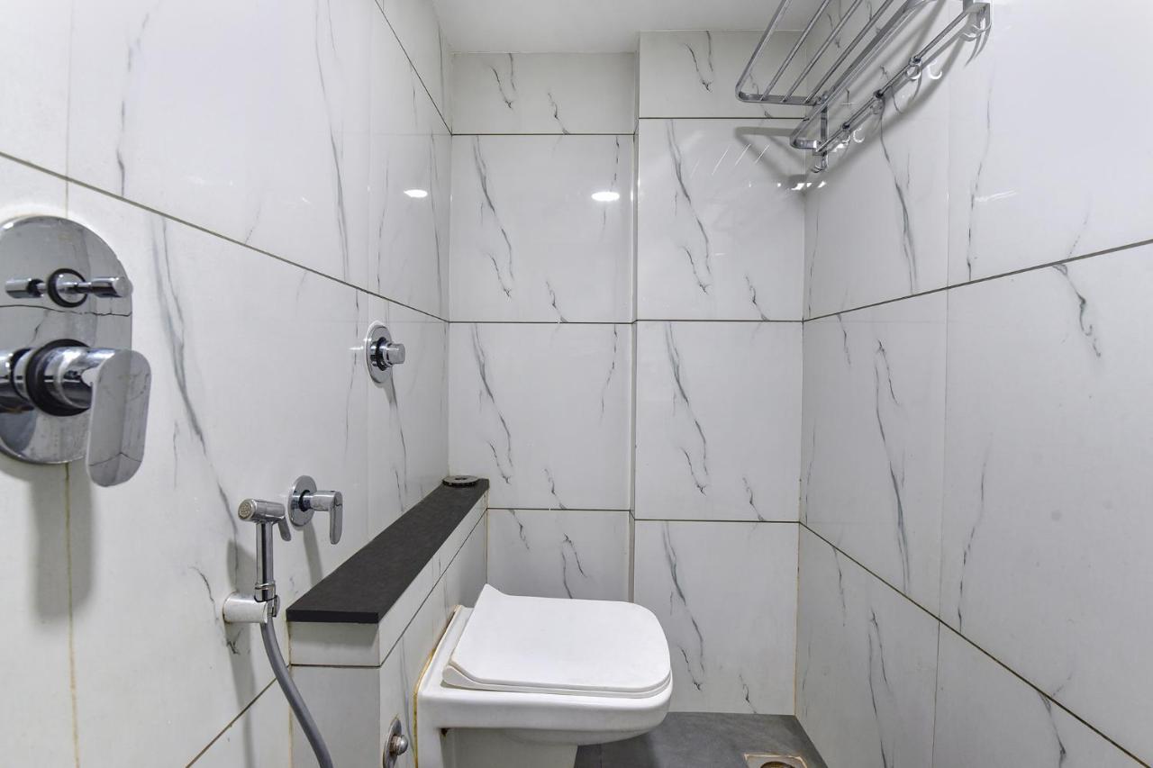 Fabhotel Udhna Inn, Near Udhna Junction 苏拉特 外观 照片