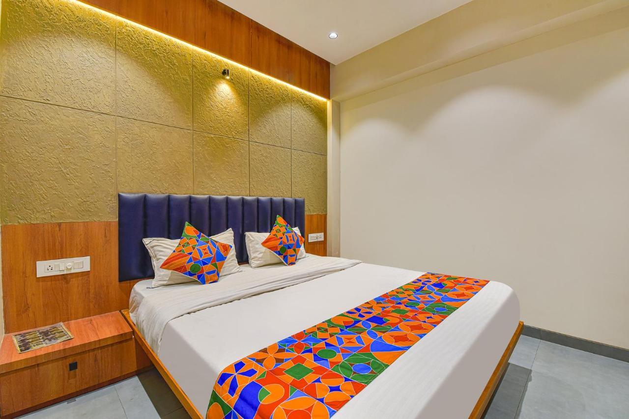 Fabhotel Udhna Inn, Near Udhna Junction 苏拉特 外观 照片
